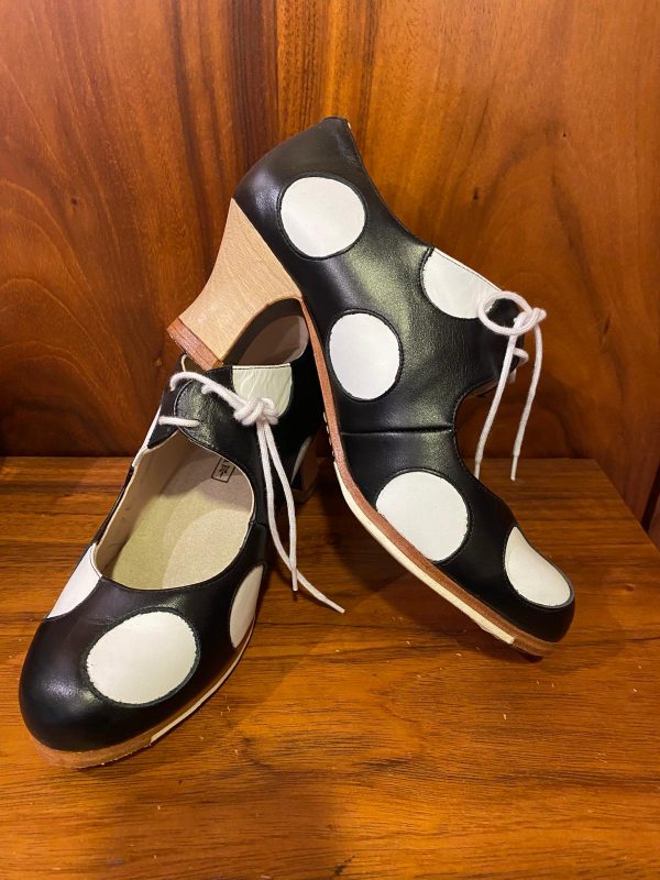 Zapato Begoña Cervera - Lunares Cordones - Begoña Cervera